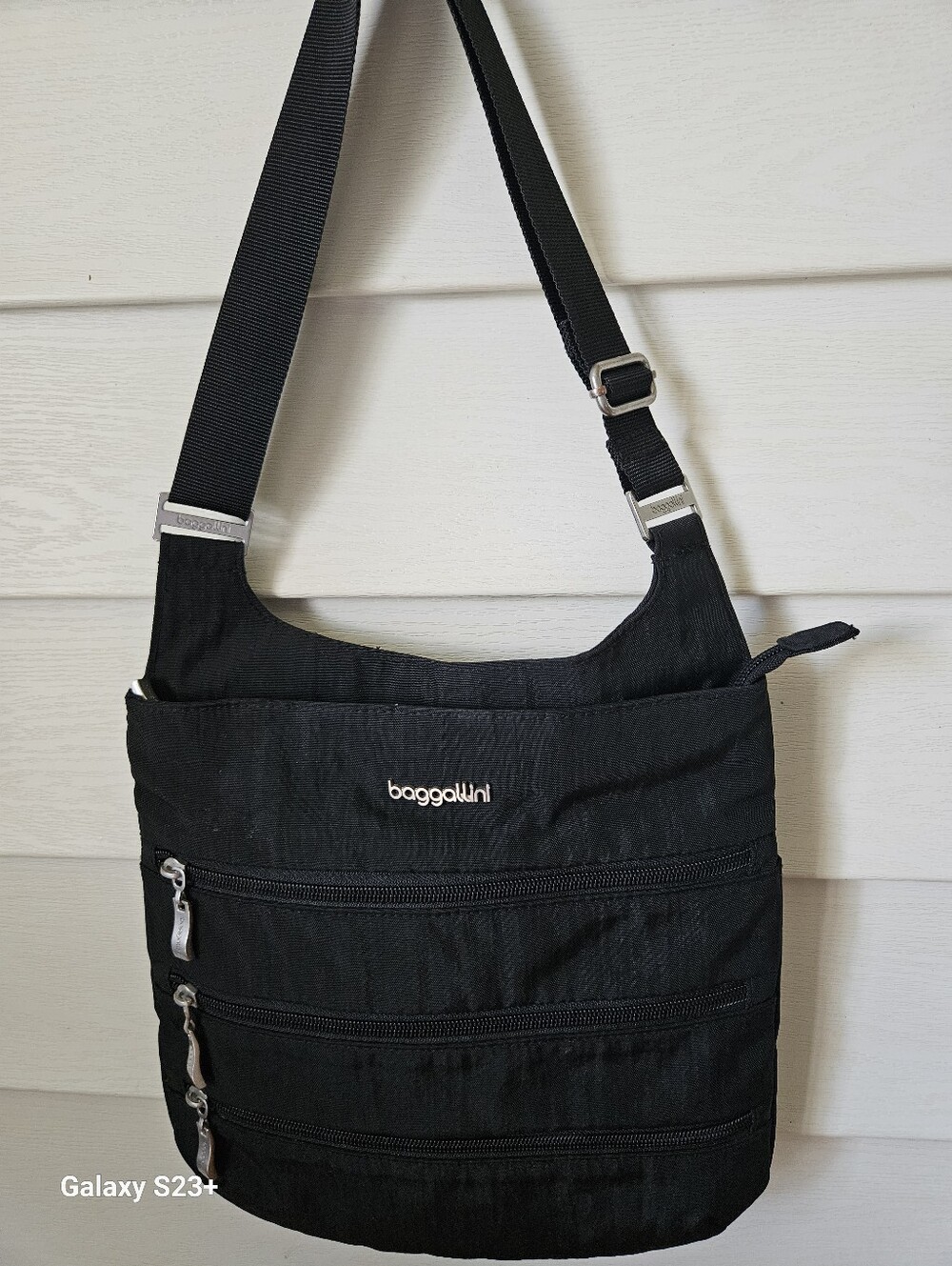 Baggallini Black Crossbody Messenger Bag with Removable Pouch